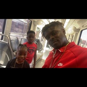 Meet your Posher, Seyi